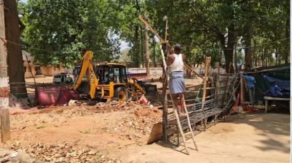 Bhanupratappur: 12 illegal encroachments removed in Karathi