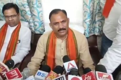 Pendra Breaking: Minister in charge inspected liquor shops and hospitals