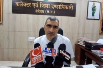 Bemetara: Collector Ranbir Sharma met students who performed excellently in 10th and 12th