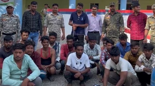 Kabirdham Police action: Raid against illegal Mahua liquor