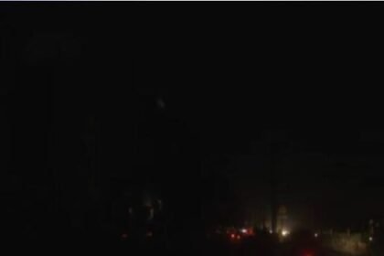 War begins: Air strike on Pathankot airbase, blackout in Jammu