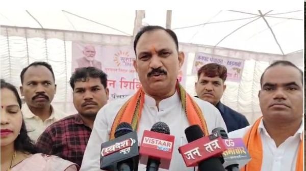 Gaurela-Pendra-Marwahi: Bhupesh Baghel taunts Health Minister on liquor shop inspection