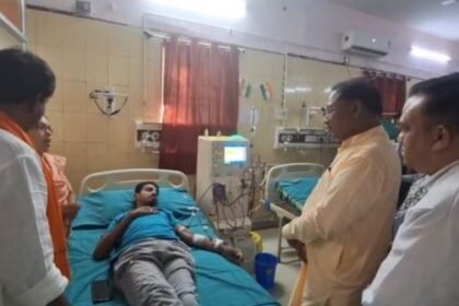 Mahasamund: Chief Minister Vishnudev Sai visits, meets kidney patients
