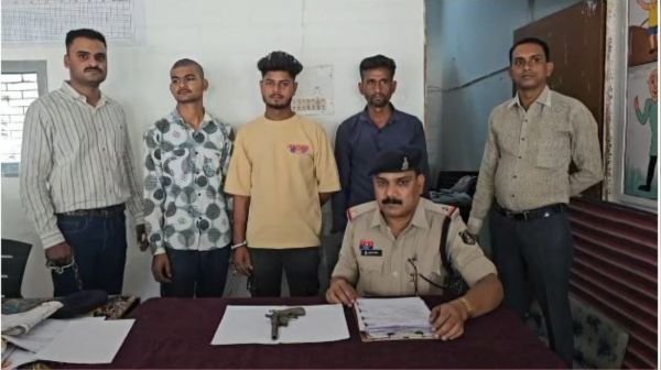 Bhatapara: Four accused arrested with country-made pistol, juvenile also included