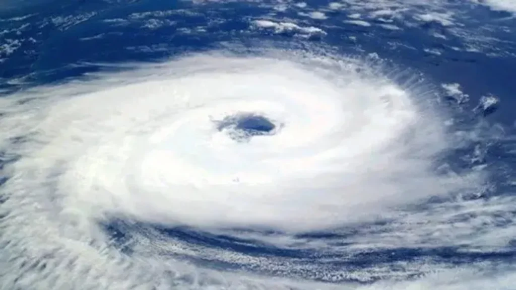 अरब सागर में बनेगा नया चक्रवात