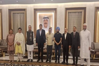 कुवैत में सर्वदलीय प्रतिनिधिमंडल