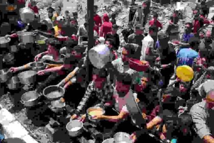 गाजा में 14,000 बच्चे भूख से मरने के कगार पर