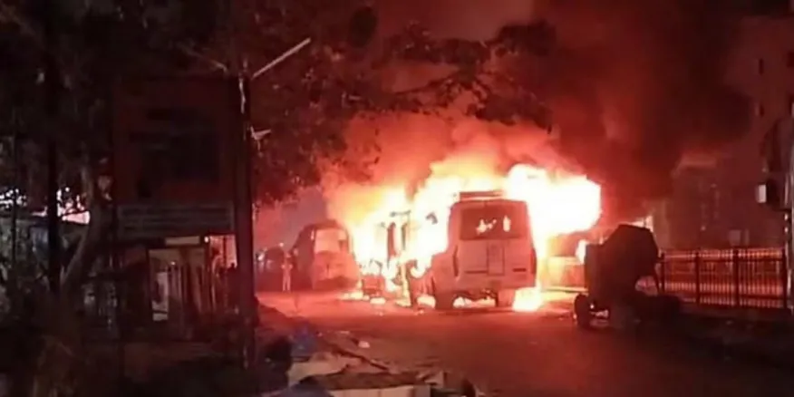 पानीपत जा रही बस में लगी आग