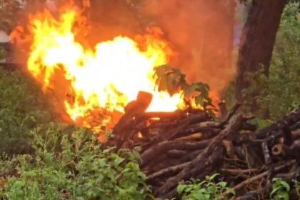 बस्तर में 8 नक्सलियों का अंतिम संस्कार