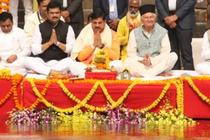 विधवा महिलाओं को दो लाख योजना