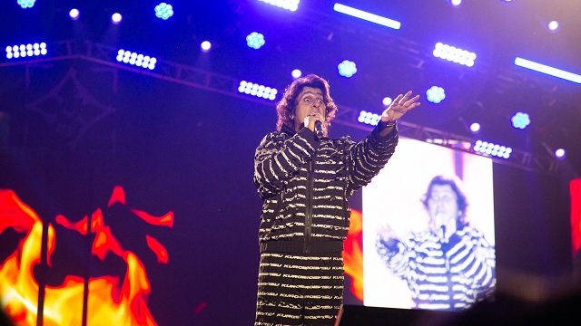 सोनू निगम