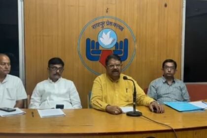 Honoring democracy fighters in Raipur: Sachchidanand Upasne will be honored