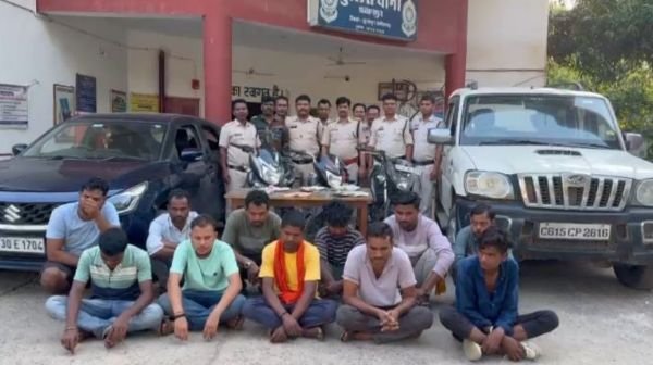 Pratappur police's big action: 11 inter-district gamblers arrested