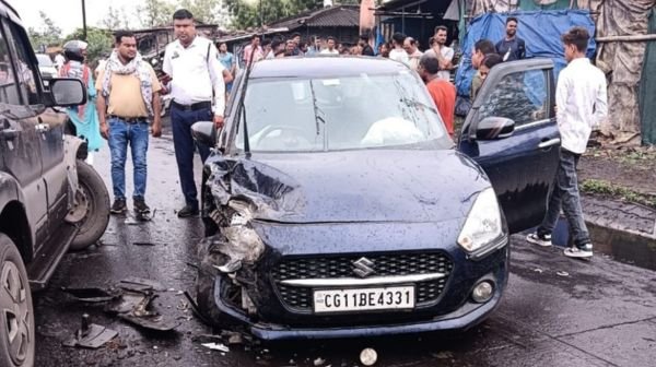 Raigarh: Horrible collision between Scorpio and Swift on National Highway 49