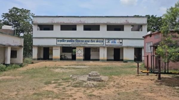 Hazaribagh: Preparations to demolish school building, anger among villagers