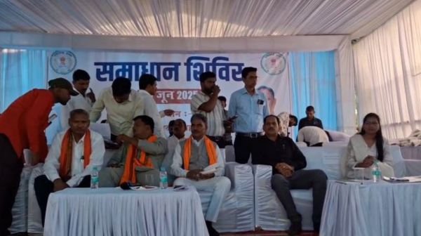 Crowds gathered in the solution camp, problems persist even after Sushasan Tihaar