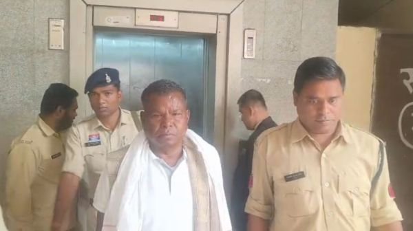 Raipur Breaking: EOW presented 4th supplementary challan of Kawasi Lakhma in the court