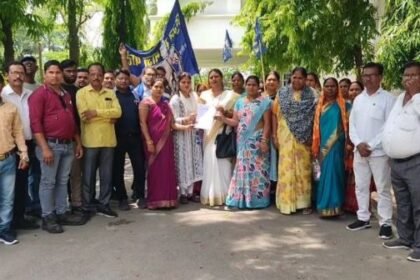 Jashpur: Five policemen suspended, accused absconded from a moving vehicle