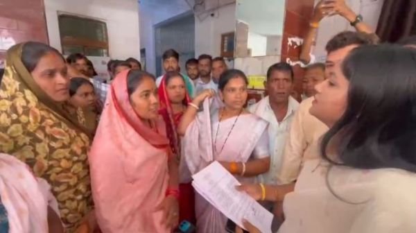 Villagers of village Chandkhuri opened a front against the Panchayat Secretary