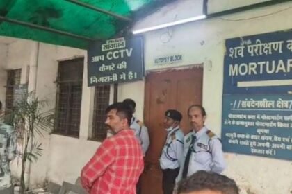 The body of martyr Akash Rao Giripunje left from Mekahara for Kushalpur residence