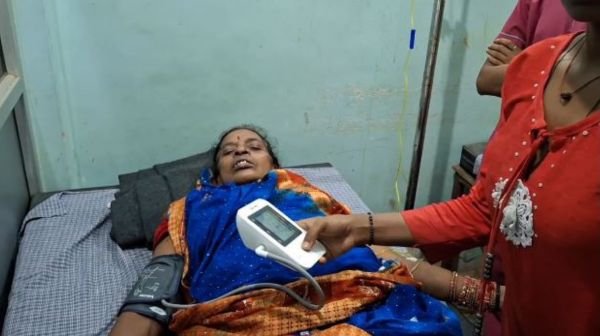 Bemetara: Foul smell spread from poultry manure in Bijabhath Housing Board Colony