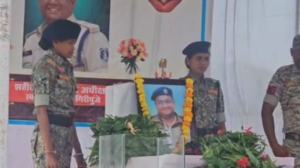 Bijapur: Tribute paid to martyr ASP Akash Rao Giripunje