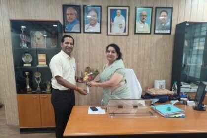 Dr. Soumitra Tiwari took over as Registrar at Indira Kala Sangeet University