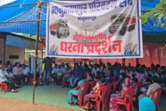 Transport union strike in Bhanupratappur got support from family members