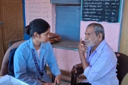 Eye check-up camp organized in Bemetara's Bija village