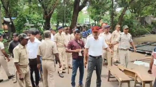 Bokaro: Campaign to remove encroachment on government land