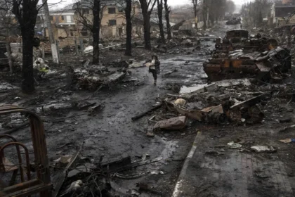 रूस ने यूक्रेन में कहर बरपा दिया:दागी मिसाइलें, 24 की मौत,सैकड़ों घायल