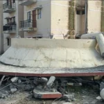 ओवरहेड टैंक गिरा