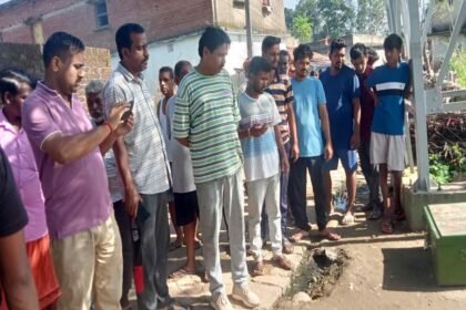 गिरिडीह में तीन घरों में लाखों की चोरी