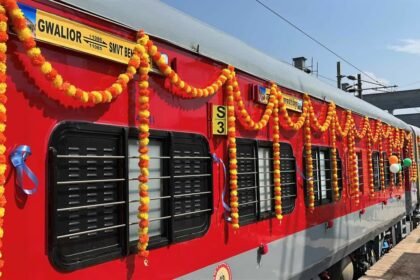 ग्वालियर-बेंगलुरु एक्सप्रेस