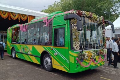 दिल्ली में 100 से ज्यादा नई DEVI इलेक्ट्रिक बसें शुरू