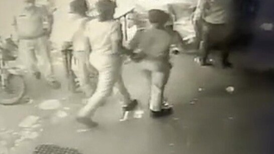 रांची में थाने पर भीड़ का हमला