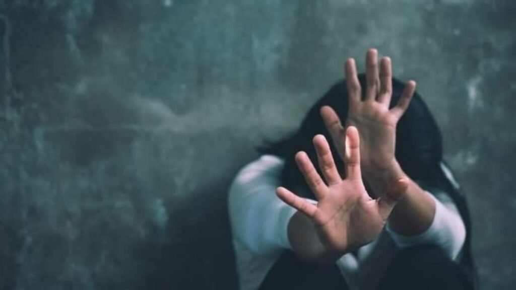 लॉ छात्रा से गैंगरेप