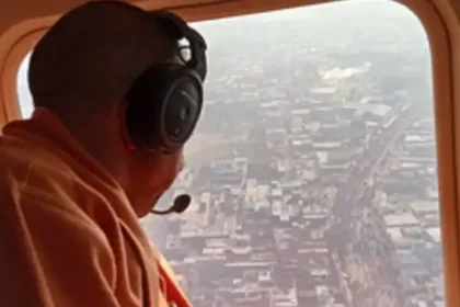 कांवड़ यात्रा में बाधा डालने वालों पर सख्त कार्रवाई होगी: CM योगी ने किया हवाई निरीक्षण