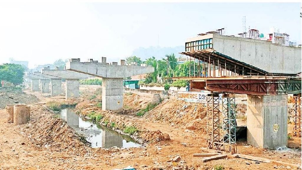 बिना योजना के शुरू हुआ एलिवेटेड रोड प्रोजेक्ट: बढ़ेगी शहर की ट्रैफिक समस्या 80 हजार वाहन चालक होंगे प्रभावित