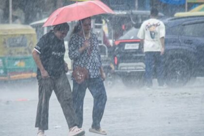 मध्यप्रदेश में मूसलधार बारिश से हालात बिगड़े, डैमों के गेट खुले, कई जिलों में रेड अलर्ट