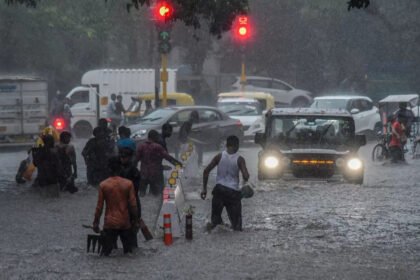 MP Weather Alert: मध्यप्रदेश में भारी बारिश का कहर, 40 जिलों में अलर्ट