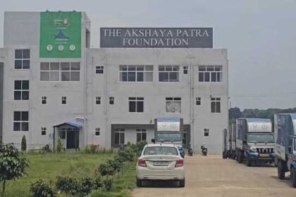 बच्चों के भविष्य की योजना अधर में, जयंत सिन्हा बोले- अफसरों के पैर भी पकड़ लूंगा