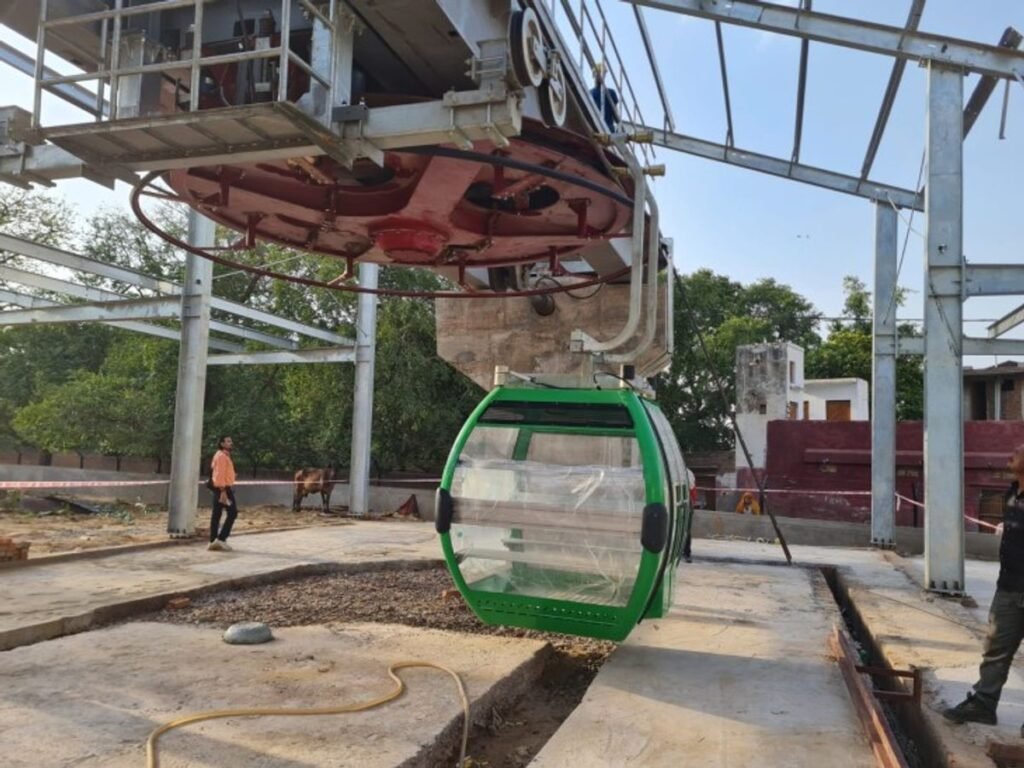 वाराणसी कैंट स्टेशन पर बनेगा एयरपोर्ट जैसा सर्विस कॉरिडोर, रोप-वे स्टेशन से सीधा कनेक्शन