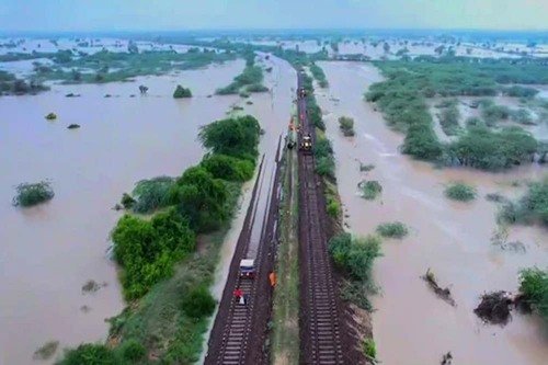 ग्वालियर-चंबल में आज अति भारी बारिश का अलर्ट, भोपाल समेत कई जिलों में मूसलाधार