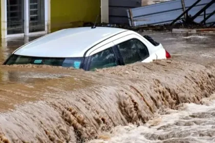 एमपी में भारी बारिश से बाढ़ जैसे हालात: सेना तैनात, 12 जिलों में अलर्ट और स्कूलों की छुट्टी