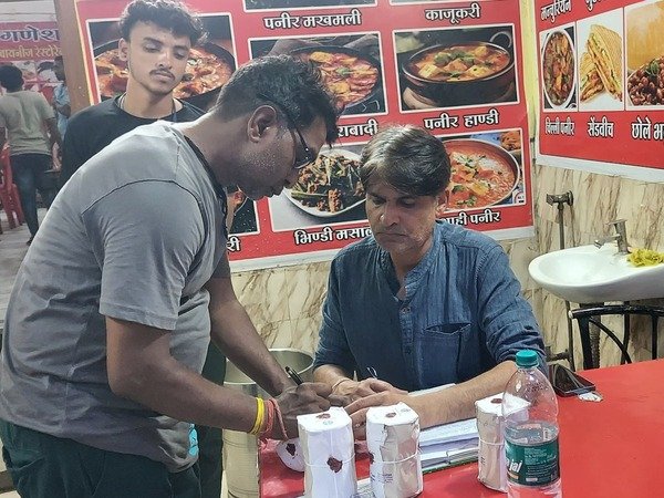 उज्जैन में महाकाल मंदिर के पास होटलों की जांच, स्वच्छता में कमी पर दो रेस्टोरेंट्स को नोटिस