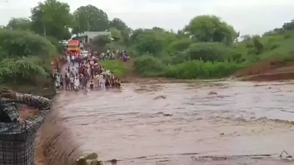 मध्यप्रदेश में मूसलधार बारिश से जनजीवन अस्त-व्यस्त