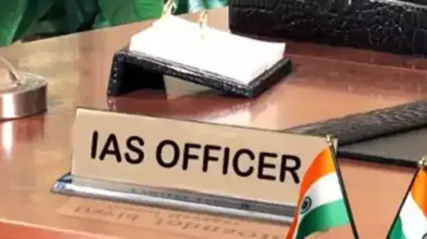 एमपी में 9 आईएएस अफसरों का तबादला, नीरज मंडलोई बने सीएम के नए एसीएस, संजय दुबे को मिली नई जिम्मेदारी