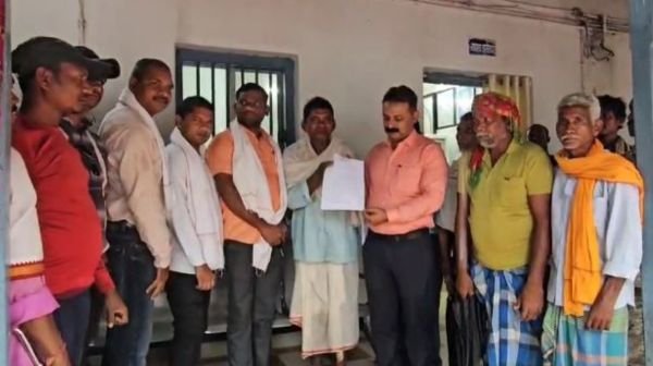 Dispute over last rites after conversion, villagers protest