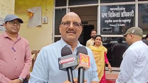 CMHO Dr RS Thakur reached Bhanupratappur Hospital